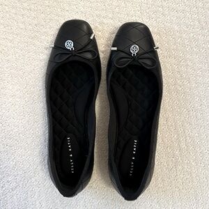 Kelly and Katie Black Flats, Size 7M